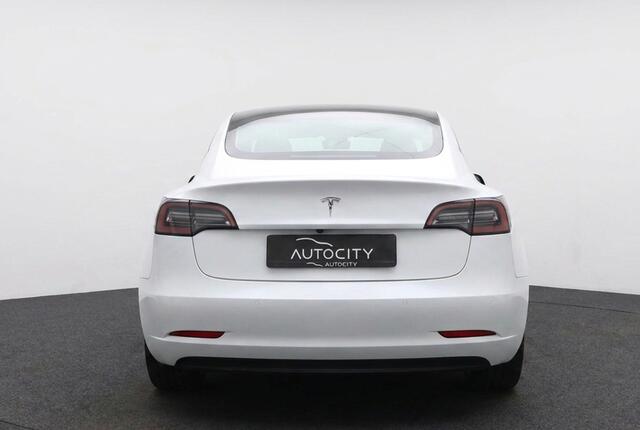 Tesla Model 3 Standard Range Plus RWD 60 kWh AMD Ryzen l Pano l Full Self Driving 3