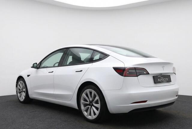 Tesla Model 3 Standard Range Plus RWD 60 kWh AMD Ryzen l Pano l Full Self Driving 3