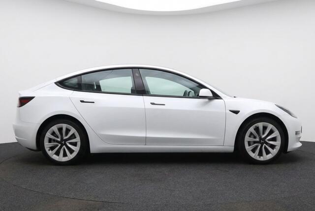 Tesla Model 3 Standard Range Plus RWD 60 kWh AMD Ryzen l Pano l Full Self Driving 3