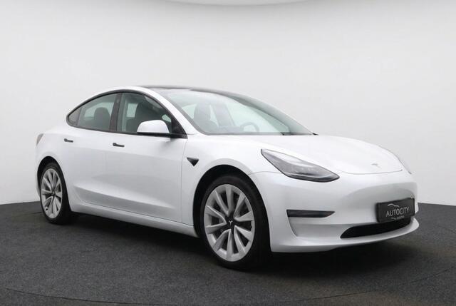 Tesla Model 3 Standard Range Plus RWD 60 kWh AMD Ryzen l Pano l Full Self Driving 3