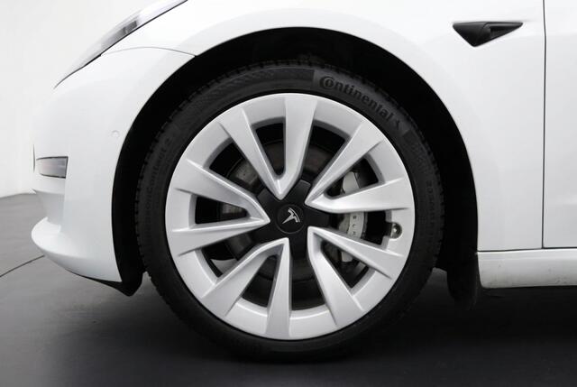 Tesla Model 3 Standard Range Plus RWD 60 kWh AMD Ryzen l Pano l Full Self Driving 3