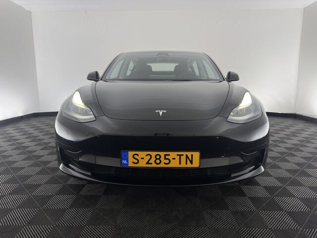 Tesla Model 3 Standard RWD Plus 60 kWh [3-Fase-11kW] (INCL-BTW) Aut. *PANO | AUTOPILOT | LEATHER | KEYLESS | FULL-LED | MEMORY-PACK | TOPVIEW | DAB | CARPLAY | DIGI-COCKPIT | LANE-ASSIST | HEATED- COMFORTSEATS | 19"ALU*
