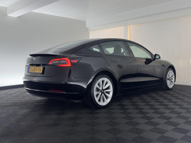 Tesla Model 3 Standard RWD Plus 60 kWh [3-Fase-11kW] (INCL-BTW) Aut. *PANO | AUTOPILOT | LEATHER | KEYLESS | FULL-LED | MEMORY-PACK | TOPVIEW | DAB | CARPLAY | DIGI-COCKPIT | LANE-ASSIST | HEATED- COMFORTSEATS | 19"ALU*