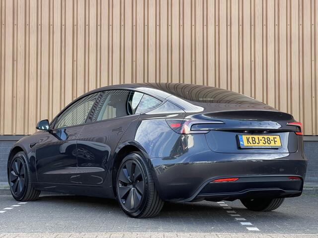 Tesla Model 3 Premium Long Range RWD 78 kWh | Marge! Financiering zonder aanbetaling | Full Self Driving | Stoelverkoeling | Bluetooth |