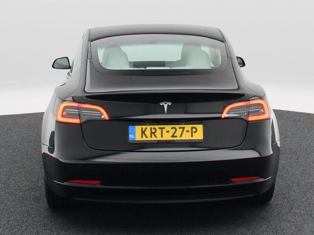 Tesla Model 3 Standard RWD Plus 60 kWh 238 Pk | Stoelverwarming | Panoramadak | Camera | Adaptive Cruise | 18 Inch | 41.788 Km !!
