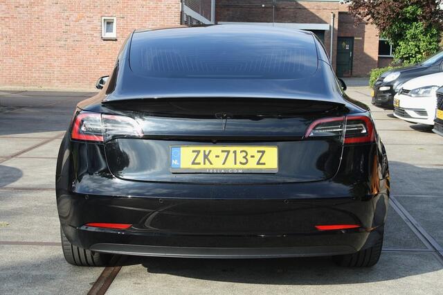 Tesla Model 3 Standard RWD Plus / NAP / Softclose