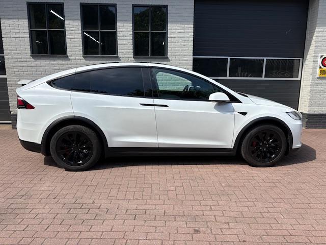 Tesla Model X Performance Ludicrous + / 814PK / Chrome delete / Carbon / Raven / AP3