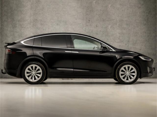 Tesla Model X 75D Sport 334Pk (AUTOPILOT, LUCHTVERING, MEMORY SEATS, LEDER, TREKHAAK, 360 CAMERA, STUUR/STOELVERWARMING, SFEERVERLICHTING, NIEUWSTAAT)