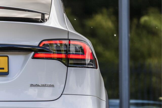 Tesla Model X 100D