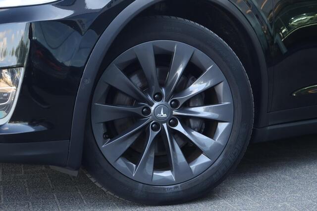 Tesla Model X 75D Base 7p. / Camera / Climate Pack