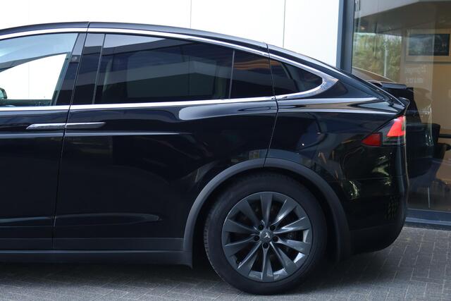 Tesla Model X 75D Base 7p. / Camera / Climate Pack