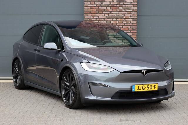 Tesla Model X Plaid AWD 6p. 100kWh | 1020pk | 71.500,- ex BTW | Luchtvering | Autopilot | Carbon | Trekhaak | Stoelventilatie | Leder | Sterrenhemel | Display Achter | Verwarmd Stuurwiel |