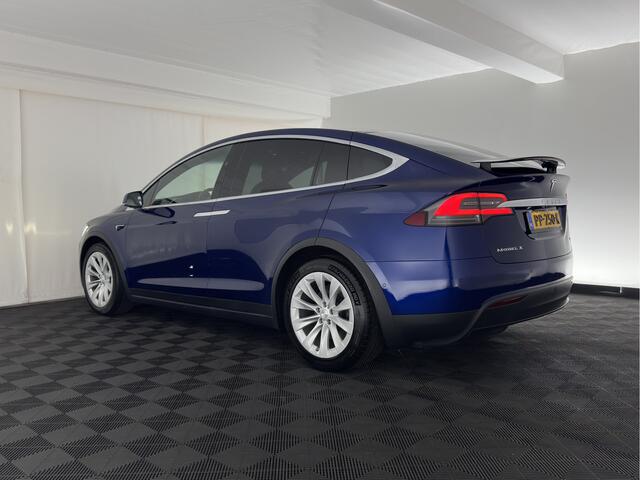 Tesla Model X 90D Base [6-Pers] Aut. *PANO-WINDOW | AUTO-PILOT | LEATHER-FABRIC | NAVI-FULLMAP | FULL-LED | AIRSUSPENSION | DIGI-COCKPIT | CCS-FASTLOADER | KEYLESS | DAB+ | HEATED-SPORTSEATS | PRIVACY-GLASS | 20"ALU*