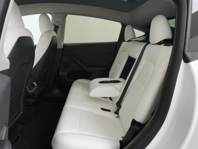 Tesla Model Y Long Range 514PK AWD 75kWh Ivoor-Interieur LMV 20" Warmtepomp Full-Self-Driving Computer 3 Leder Stoelverwarming-V+A+Stuur Adap.Cruise Navi Ecc Keyless PDC-a+v Elek.Achterklep Lmv Led Standkachel 4WD LR 1e Eigenaar, origineel Nederlands Geleverd, Accu/Mot