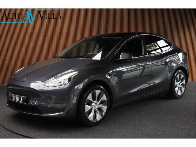 Tesla Model Y Long Range Dual Motor AWD 514pk Afn. trekhaak Navi Camera Leer Warmtepomp ACC Autopilot PDC Elektr. achterklep Stoelverwarmimg voor en achter Stuurverwarming Optie: Full Self-Driving Capability Afneembaar trekhaak BTW auto