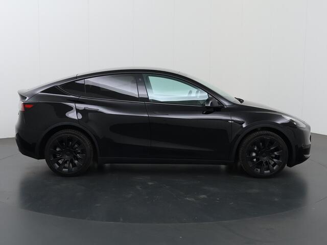 Tesla Model Y Long Range AWD 75 kWh | SOH 95% | Panoramadak | Lederen Interieur | Adaptieve Cruise Control | Camera | Dodehoek detectie | LED |