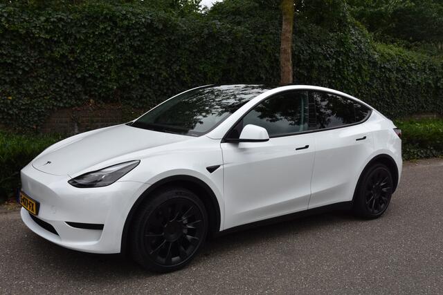 Tesla Model Y RWD 58 kWh | PANORAMADAK | 20"LMV | AUTOPILOT | 360 CAMERA