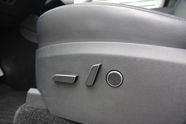 Tesla Model Y Performance AWD 75 kWh | Autopilot 3.0 | 21 Inch | Leder | PPF Folie |