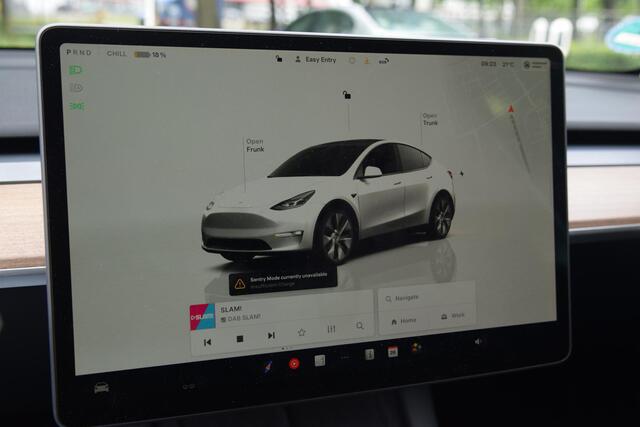 Tesla Model Y RWD 58 kWh Autopilot bas. / Stoelverwarming / BTW auto! Weinig KM!