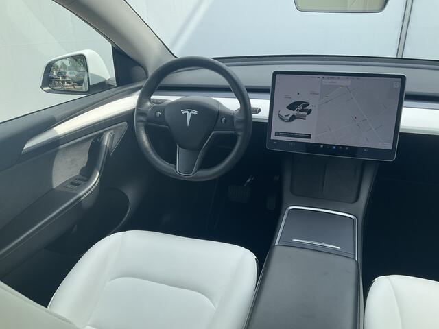 Tesla Model Y Long Range AWD 75 kWh Pano Autopilot Leder Stoelverw Cam NL-Auto!