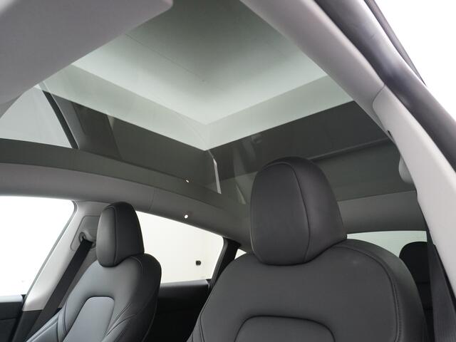 Tesla Model Y Performance 534pk 0-100 3,8 sec. AWD 78,1kWh Warmtepomp 21"Lmv FSD-Comp.3 AutoPilot Carbon-Spoiler Elekr.Achterklep AMD Ryzen-proc.(TM) Premium-HiFi Pano.dak Camera Leer Adaptive-Cruise+Stop&Go Park-Assist PDC-a+v Wifi Ecc Dual Motor Long Range 75kWh 3x C