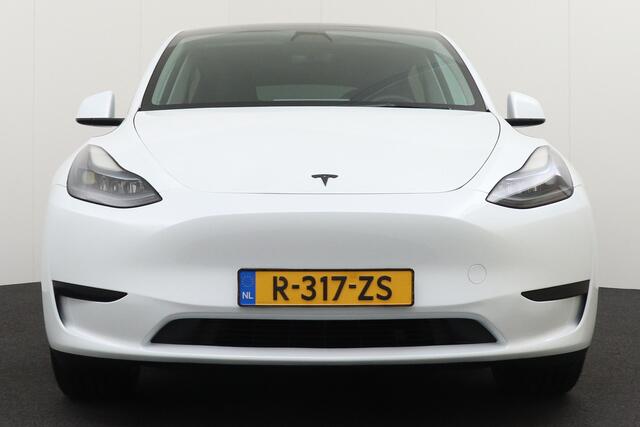 Tesla Model Y RWD 58 kWh Autopilot Pano-dak Stoelverw. V+A