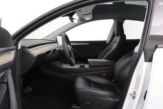 Tesla Model Y RWD 58 kWh Autopilot Pano-dak Stoelverw. V+A