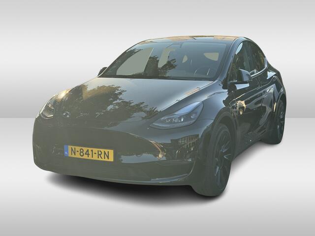 Tesla Model Y Long Range AWD 75 kWh / Autopilot / Panoramadak / Camera / 21'' / Keyless / Leder / Dodehoek / Navigatie / Stoelverwarming