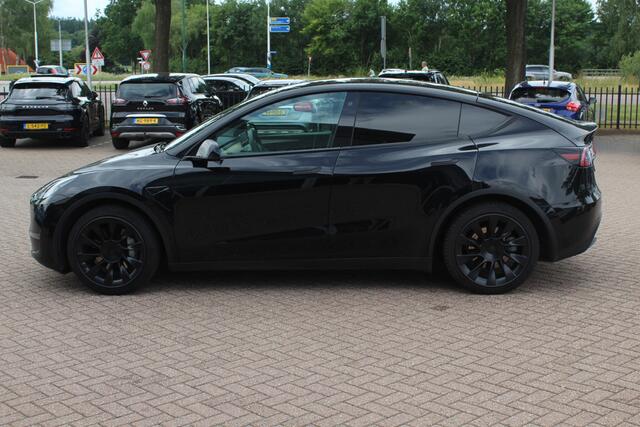 Tesla Model Y Long Range AWD 75 kWh / Autopilot / Panoramadak / Camera / 21'' / Keyless / Leder / Dodehoek / Navigatie / Stoelverwarming
