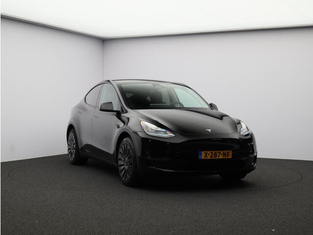 Tesla Model Y Long Range AWD 75 kWh / Full Self-Driving / Stoelen+Stuur Verwarmd / Automaat / Long Range Pakket / Panoramadak / Leder /