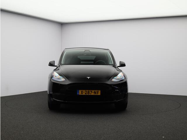 Tesla Model Y Long Range AWD 75 kWh / Full Self-Driving / Stoelen+Stuur Verwarmd / Automaat / Long Range Pakket / Panoramadak / Leder /