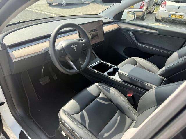 Tesla Model Y Long Range AWD 75 kWh Autopilot / Incl. BTW / TOP aanbieding!