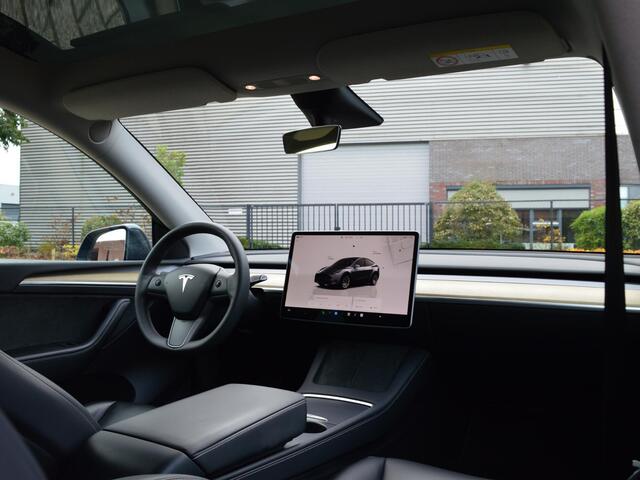 Tesla Model Y Long Range AWD | Trekhaak | Winterbandenset