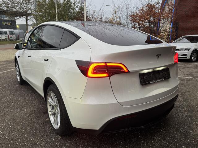 Tesla Model Y RWD 58 kWh // PANODAK // NAVI // ADAPTIVE CRUISE // CLIMA // AUTOPILOT // 360 CAMERA // LEDEREN BEKLEDING //