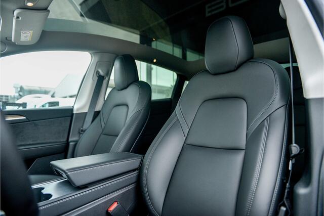 Tesla Model Y Long Range AWD 75 kWh ** 20inch ** Autopilot ** Custom Wrap