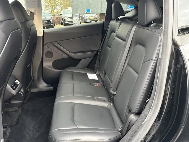 Tesla Model Y Performance AWD 75 kWh VAN: ¤39.900,- VOOR: ¤37.877,- UW EINDEJAARSVOORDEEL: ¤2.023,-| AUTOPILOT| VOLLEDIGE FABRIEKSGARANTIE T/M 6-2026/80.000KM | AANDRIJFLIJN EN ACCU GARANTIE T/M 12-2030 of 192.000km