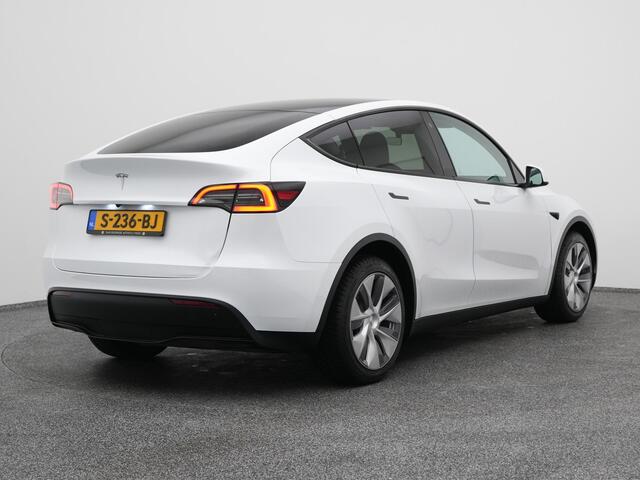 Tesla Model Y RWD 58 kWh | PANO | CAMERA | AUTOPILOT | KEYLESS | STOELVERWARMING