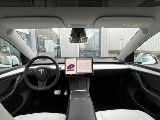 Tesla Model Y Performance AWD 75 kWh | NL Auto/1e Eig./Leder/Pano.Dak/Navi/21"/Camera/Stoel&Stuurverwarming