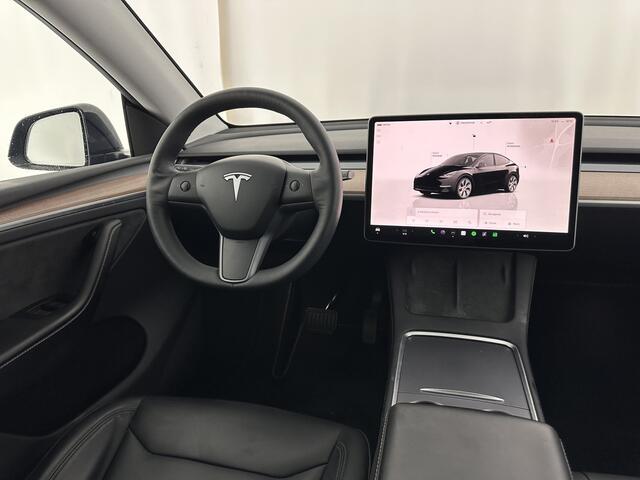 Tesla Model Y RWD 58 kWh [ 3-Fase ] {SOH-93%} (INCL.BTW) Aut. *PANO | AUTO-PILOT | LEATHER | NAVI-FULLMAP | MATRIX-LED | KEYLESS | CAMERA | DAB+ | HEATED-COMFORTSEATS | PRIVACYGLASS | TOPVIEW | 19''ALU*