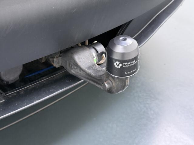 Tesla Model Y RWD 300pk Trekhaak SOH 92% Warmtepomp LFP-Accu Leer Lmv Camera's Panoramadak Adap.Cruise Navi Ecc Autopilot Stoel+Stuur+Achterbank Verwarming Elek.Achterklep Dodehoek detector Draadloze telefoonlader 1e Eigenaar 1.600KG Trekgewicht Fabrieksgarantie op Mot