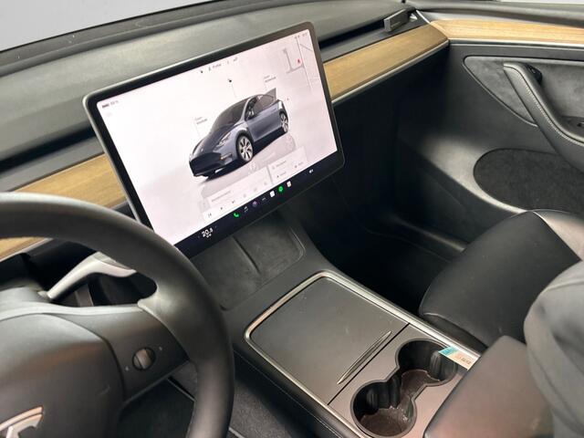 Tesla Model Y RWD 58 kWh SOH 97%, Panoramadak, Auto Pilot, 360 Camera, Stoelverwarming