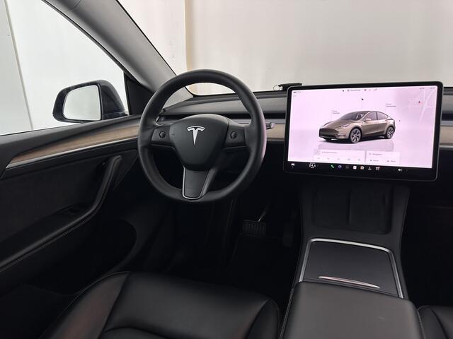 Tesla Model Y RWD 58 kWh [ 3-Fase ] {SOH-91%} (INCL-BTW) Aut. *PANO | LEATHER | TOWBAR | AUTO-PILOT | NAVI-FULLMAP | MATRIX-LED | KEYLESS | CAMERA | DAB+ | HEATED-COMFORTSEATS | PRIVACYGLASS | TOPVIEW | 19''ALU*