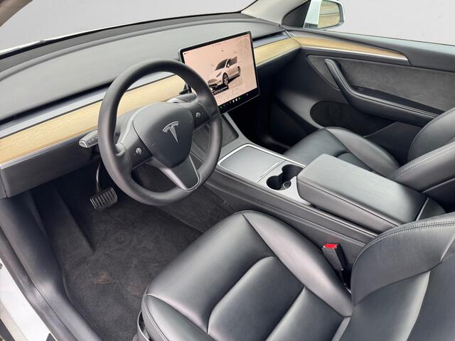 Tesla Model Y RWD 58 kWh SOH 94% Panoramadak, Autopilot, Full Self Driving Fase 3