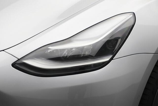 Tesla Model Y Performance AWD 75kWh 98% SOH l Autopilot l Warmtepomp l AMD Ryz