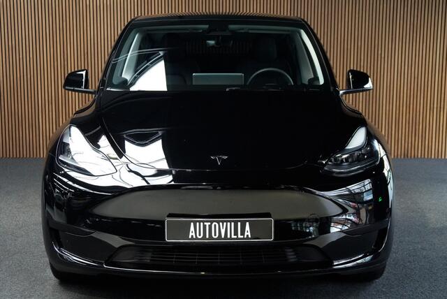 Tesla Model Y SOH: 94,7% Navi 360° Leer ACC Autopilot PDC Elektr. achterklep Stoelverwarmimg voor en achter Stuurverwarming Optie: Full Self-Driving Capability BTW auto