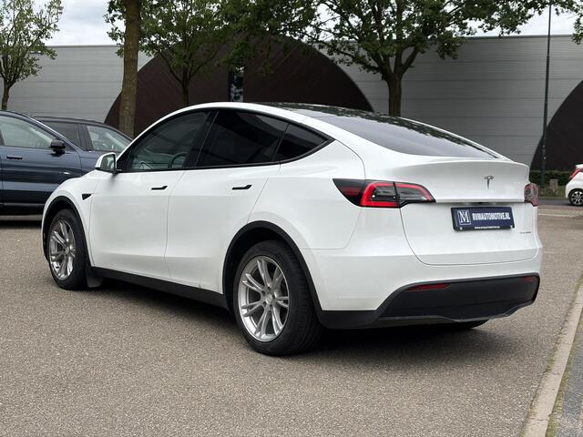 Tesla Model Y Long Range AWD 75 kWh SOH 92% | AFNEEMBARE TREKHAAK| ENHANCHED AUTOPILOT| RESTERENDE ALGEMENE FABRIEKSGARANTIE TESLA T/M 03-2028 OF 80.000KM| ACCU + AANDRIJFLIJN T/M 03-2032/ 192.000KM| RIJKLAAR GELEVERD