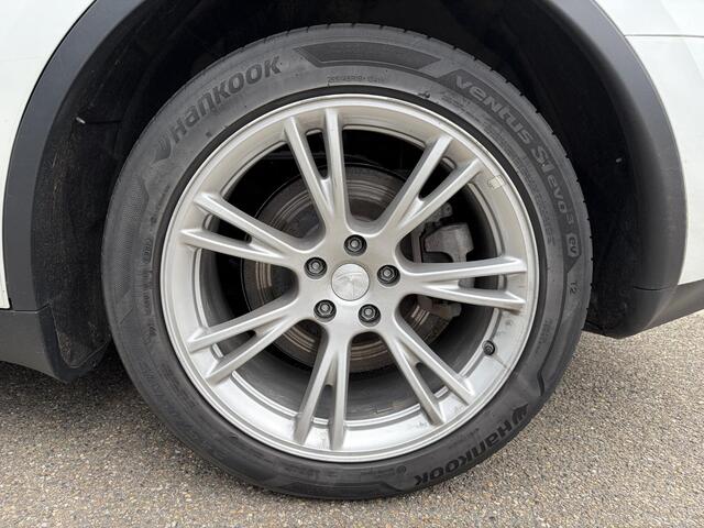 Tesla Model Y Long Range AWD 75 kWh SOH 92% | AFNEEMBARE TREKHAAK| ENHANCHED AUTOPILOT| RESTERENDE ALGEMENE FABRIEKSGARANTIE TESLA T/M 03-2028 OF 80.000KM| ACCU + AANDRIJFLIJN T/M 03-2032/ 192.000KM| RIJKLAAR GELEVERD