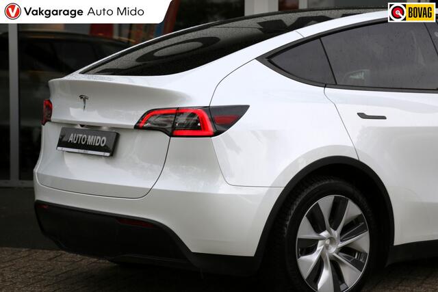 Tesla Model Y RWD 58 kWh | 1e eigenaar | All-season banden