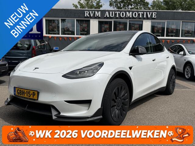 Tesla Model Y RWD 58 kWh UNIEK!| |VAN ¤35.900:,- VOOR: 32.877,- UW WKVOORDEEL: 3.023,- | STOEL + STUURWIELVERWARMING l CARBON PAKKET | TESLA FABRIEKSGARANTIE 9-2027 OF TOT 80.000 KM |
