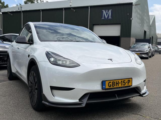 Tesla Model Y RWD 58 kWh UNIEK!| |VAN ¤35.900:,- VOOR: 32.877,- UW WKVOORDEEL: 3.023,- | STOEL + STUURWIELVERWARMING l CARBON PAKKET | TESLA FABRIEKSGARANTIE 9-2027 OF TOT 80.000 KM |